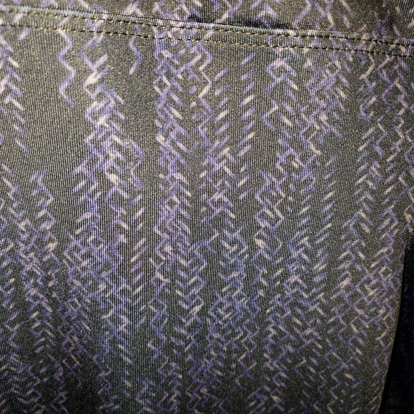 Parallel Collection Athletic Compression  Leggings - Picture 3 of 5